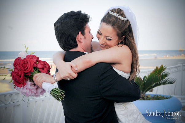 Best Saint Demetrios Greek Orthodox Church and Daytona Beach Plaza wedding photographer - Sandra Johnson (SJFoto.com)